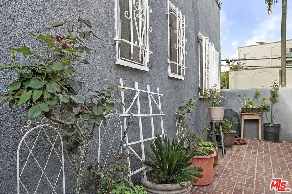 1916 3RD STREET #1916 Santa Monica, CA 90405