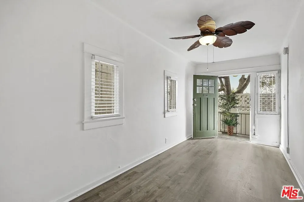 1916 3RD STREET #1916 Santa Monica, CA 90405
