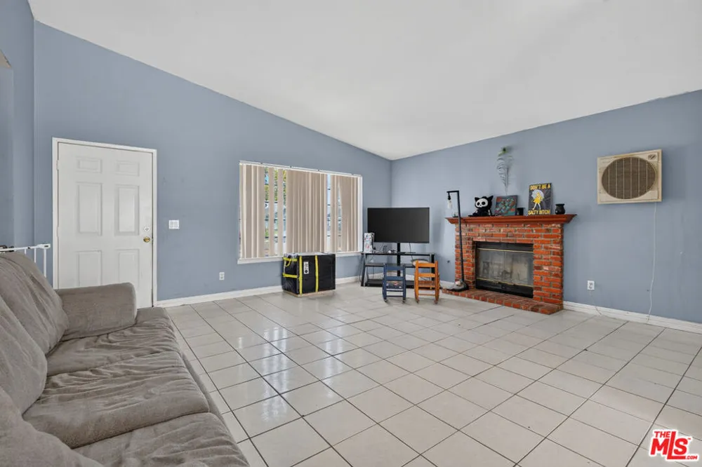 1718 Polo Court Lancaster, CA 93535