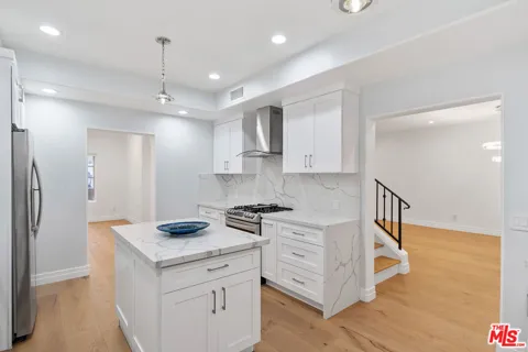 851 San Vicente Boulevard #117
