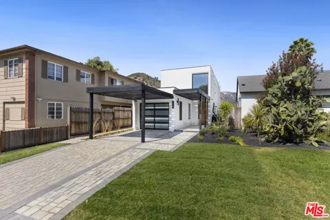4326 Edenhurst Avenue