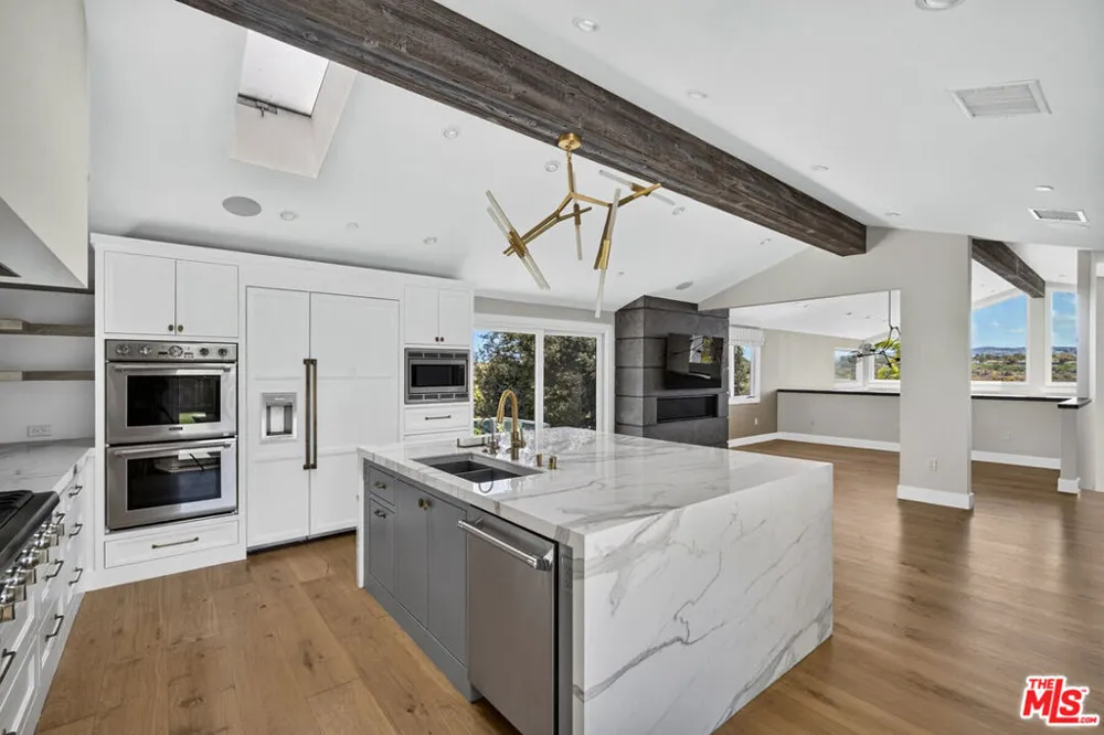 2141 Indian Springs Lane Newport Beach, CA 92660