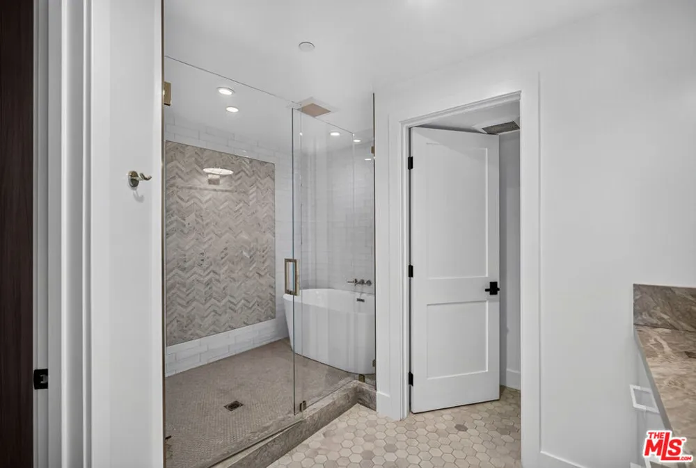 2141 Indian Springs Lane Newport Beach, CA 92660