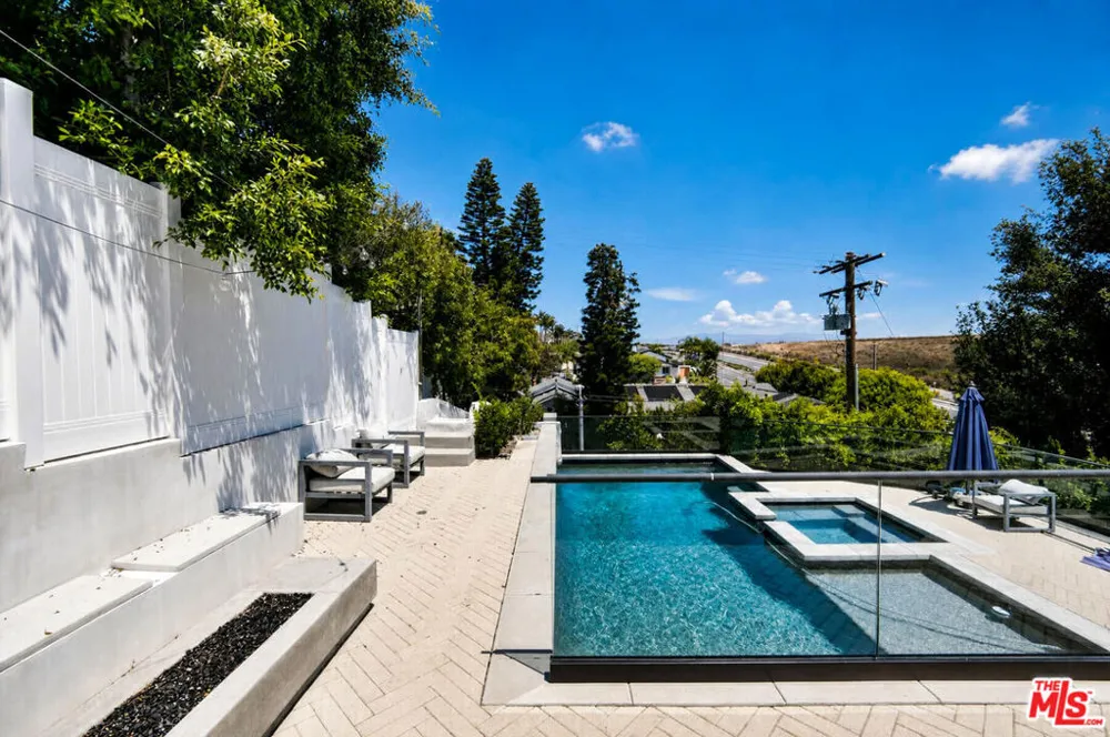 2141 Indian Springs Lane Newport Beach, CA 92660