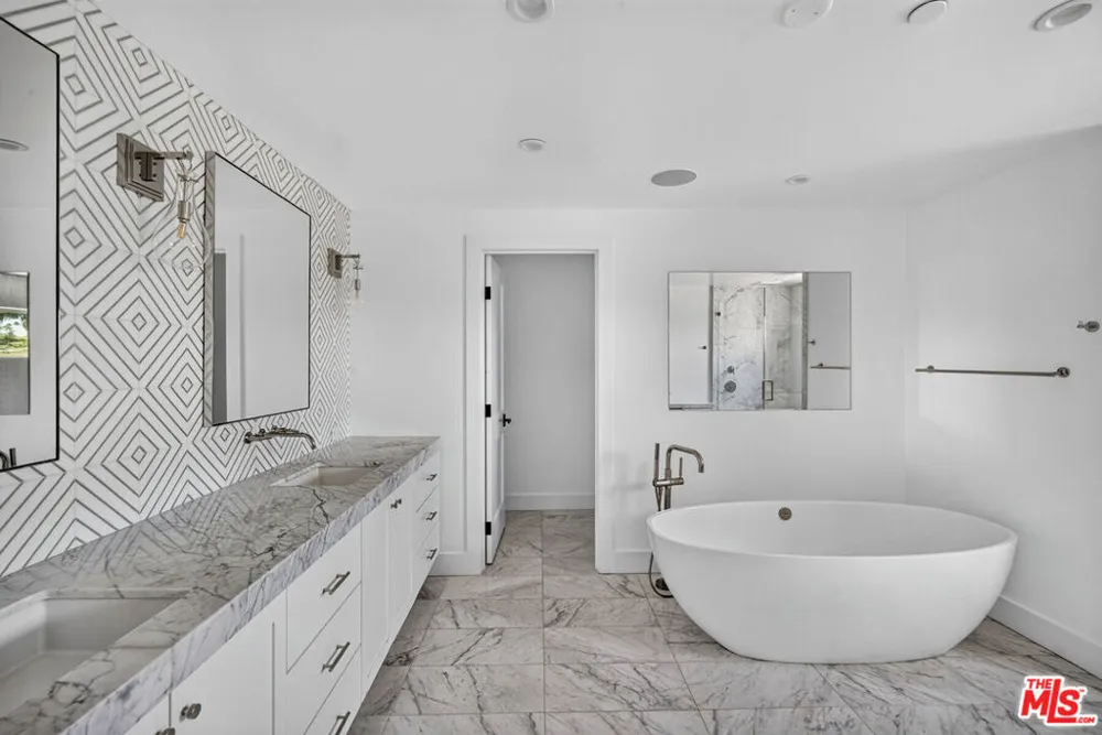 2141 Indian Springs Lane Newport Beach, CA 92660
