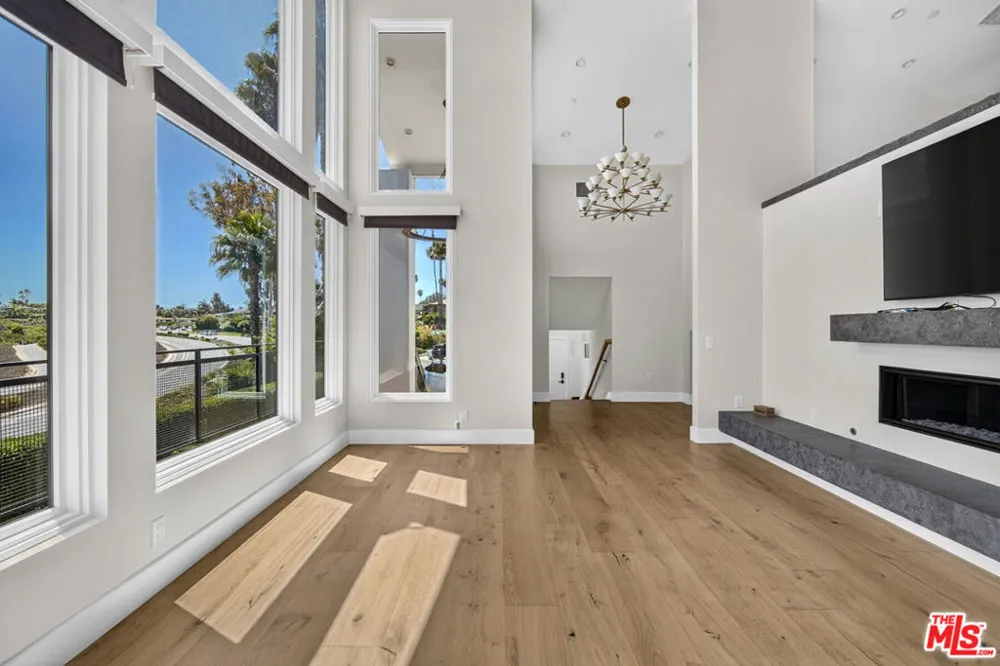 2141 Indian Springs Lane Newport Beach, CA 92660