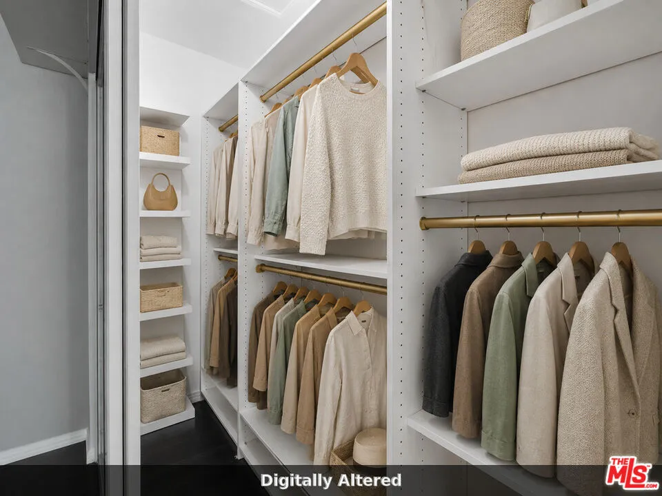5343 Blanco Way Culver City, CA 90230