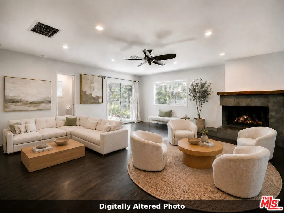 5343 Blanco Way Culver City, CA 90230
