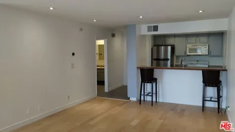740 Kings Road #224