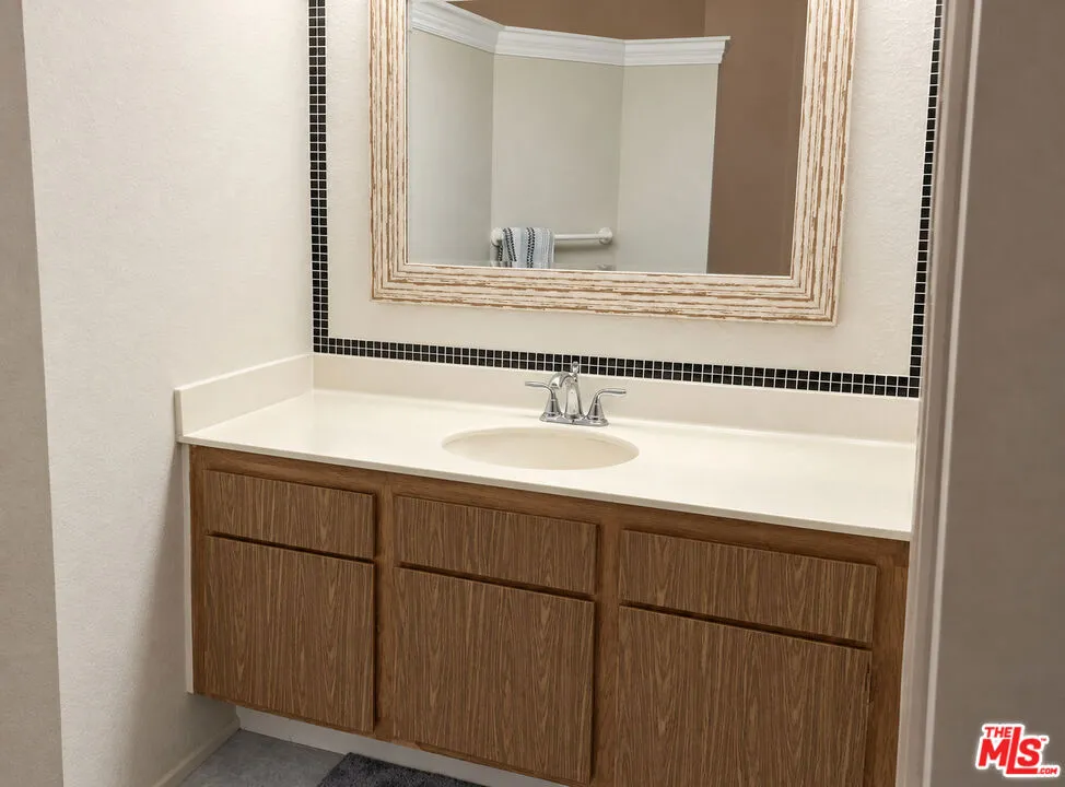 17 Pearl #61 Laguna Niguel, CA 92677