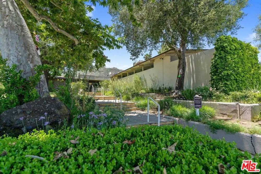 30473 Mulholland Highway #96 Agoura Hills, CA 91301