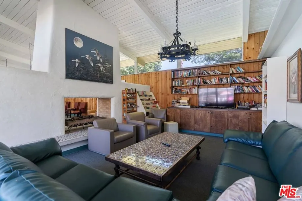 30473 Mulholland Highway #96 Agoura Hills, CA 91301