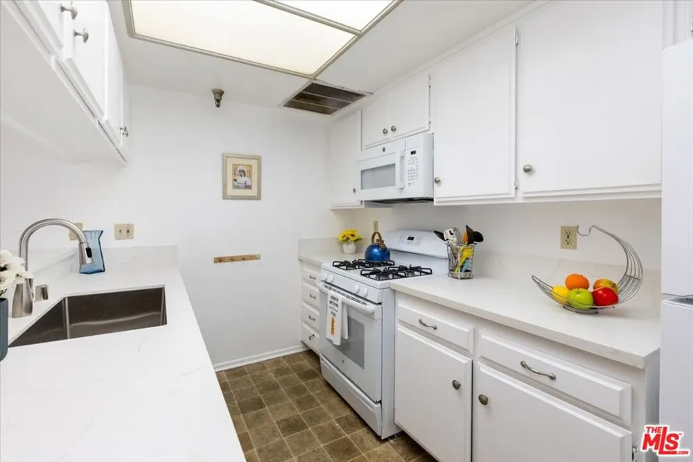 844 Magnolia Avenue #14 Pasadena, CA 91106