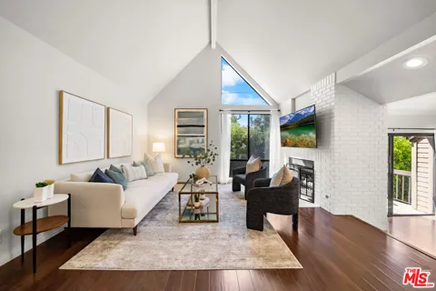 835 S Lucerne Boulevard #310