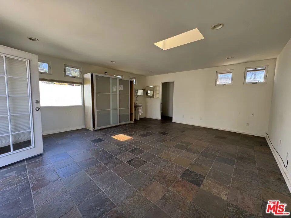 823 23rd Street Santa Monica, CA 90403