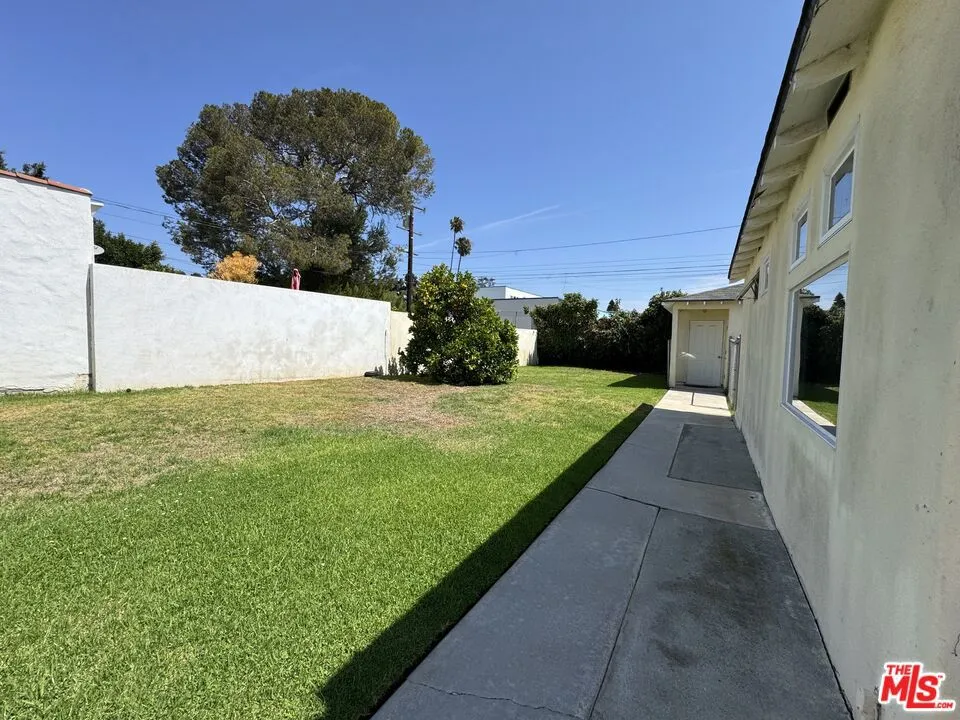 823 23rd Street Santa Monica, CA 90403