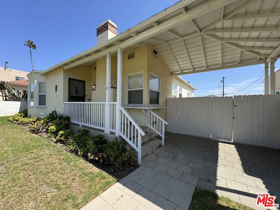 823 23rd Street Santa Monica, CA 90403
