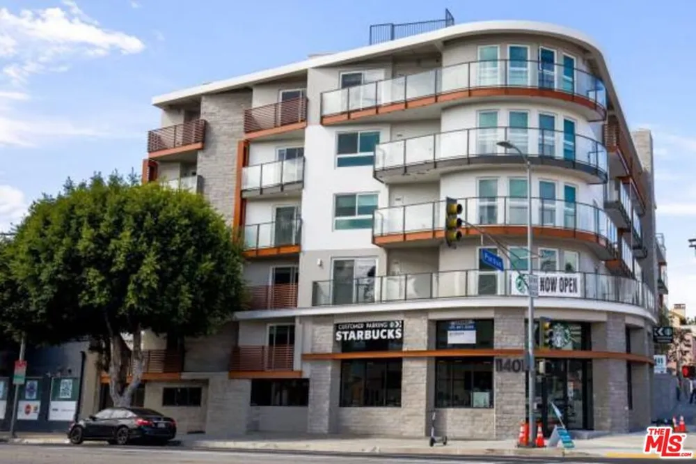 1539 Purdue #ph5 Los Angeles, CA 90025