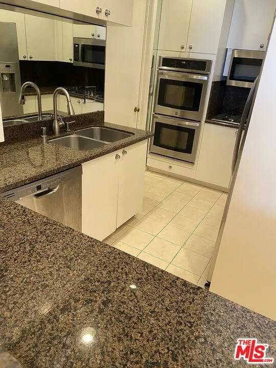 10432 Eastborne Avenue #304 Los Angeles, CA 90024