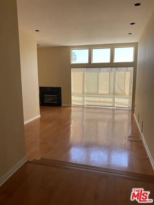 10432 Eastborne Avenue #304 Los Angeles, CA 90024