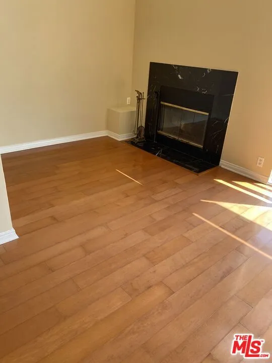 10432 Eastborne Avenue #304 Los Angeles, CA 90024