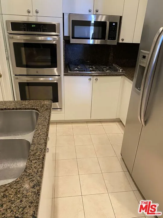 10432 Eastborne Avenue #304 Los Angeles, CA 90024