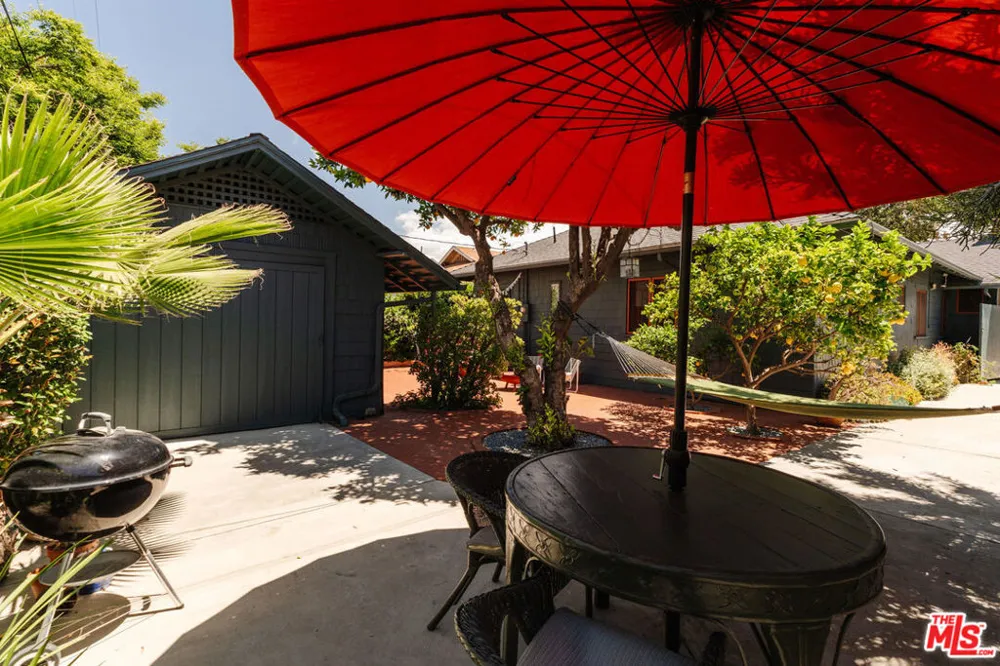 2915 S Budlong Avenue Los Angeles, CA 90007