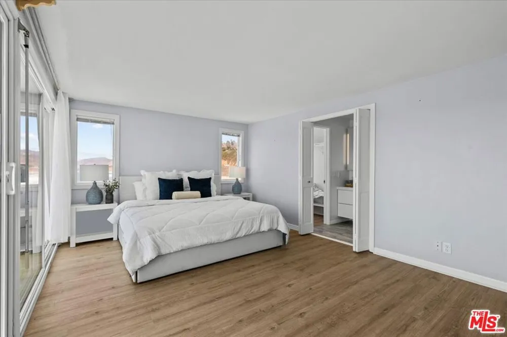 11770 Pacific Coast Highway ## AA Malibu, CA 90265