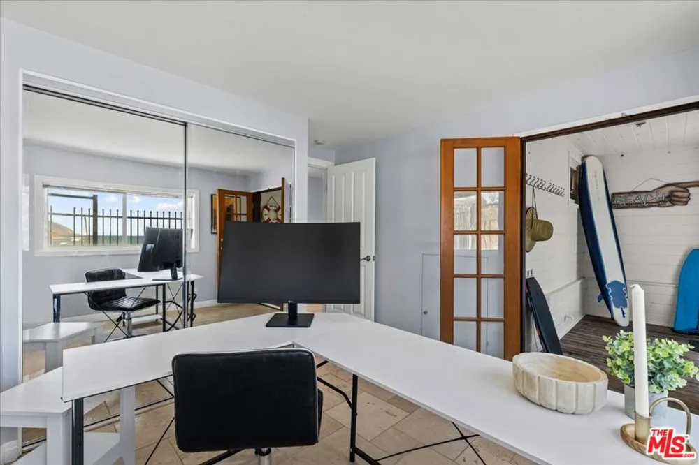 11770 Pacific Coast Highway ## AA Malibu, CA 90265