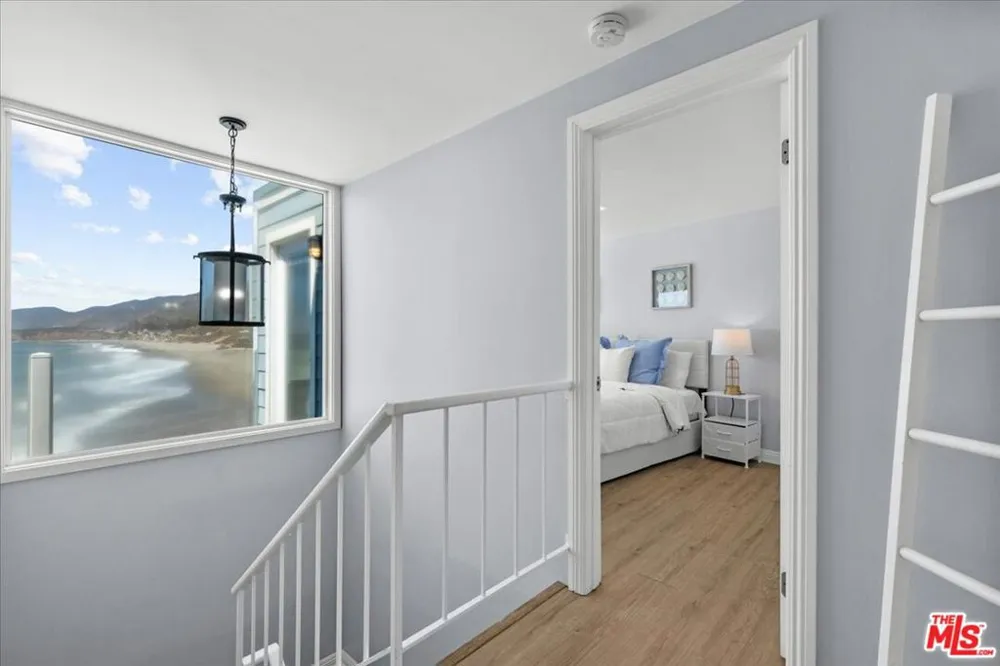 11770 Pacific Coast Highway ## AA Malibu, CA 90265
