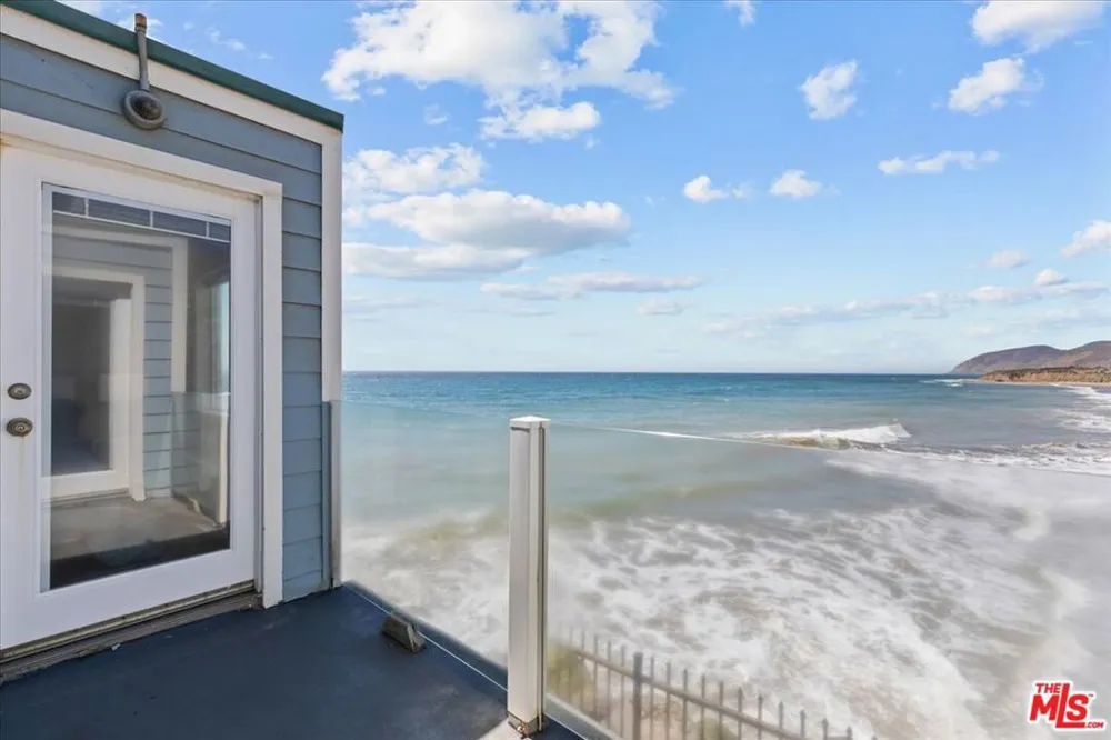 11770 Pacific Coast Highway ## AA Malibu, CA 90265