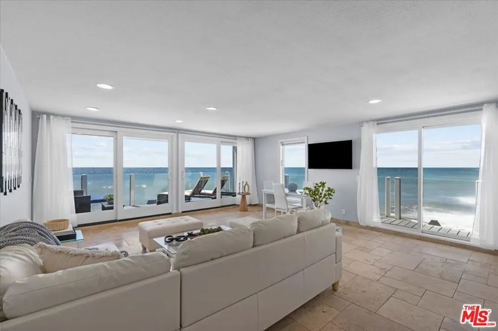 11770 Pacific Coast Highway ## AA Malibu, CA 90265
