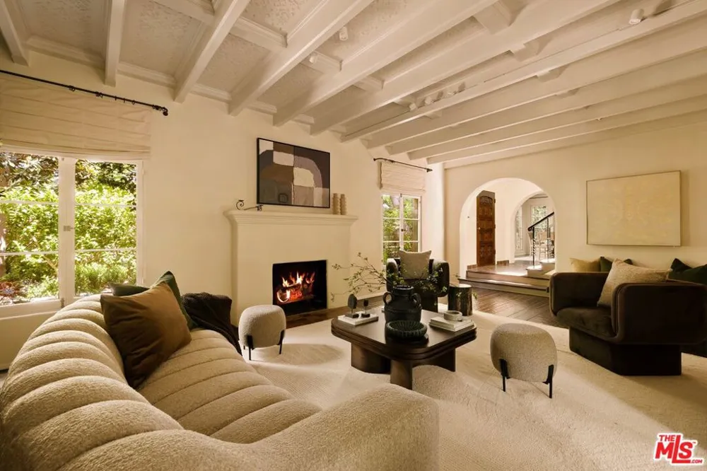 159 Cliffwood Avenue Los Angeles, CA 90049
