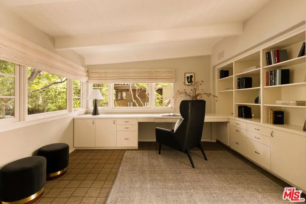 159 Cliffwood Avenue Los Angeles, CA 90049