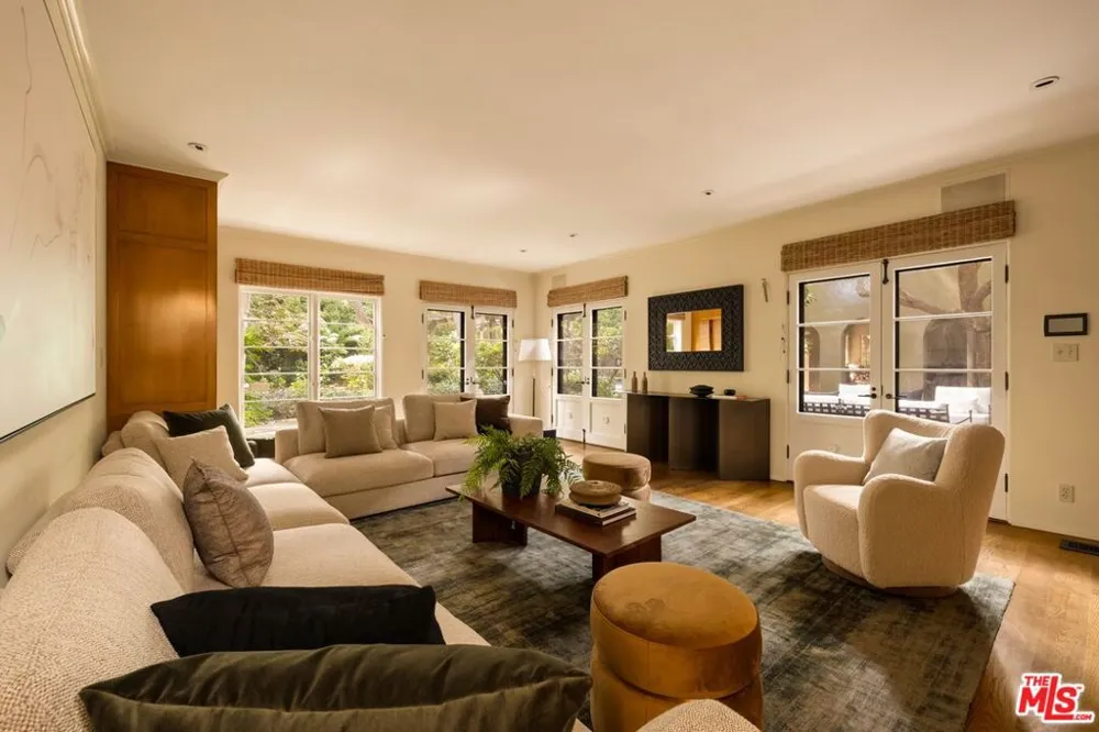 159 Cliffwood Avenue Los Angeles, CA 90049