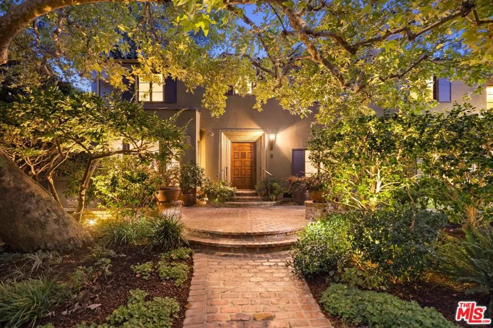 159 Cliffwood Avenue Los Angeles, CA 90049