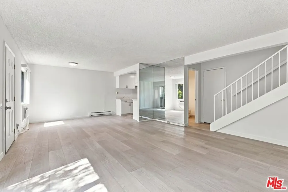 332 S Miraleste Drive #235 San Pedro, CA 90732