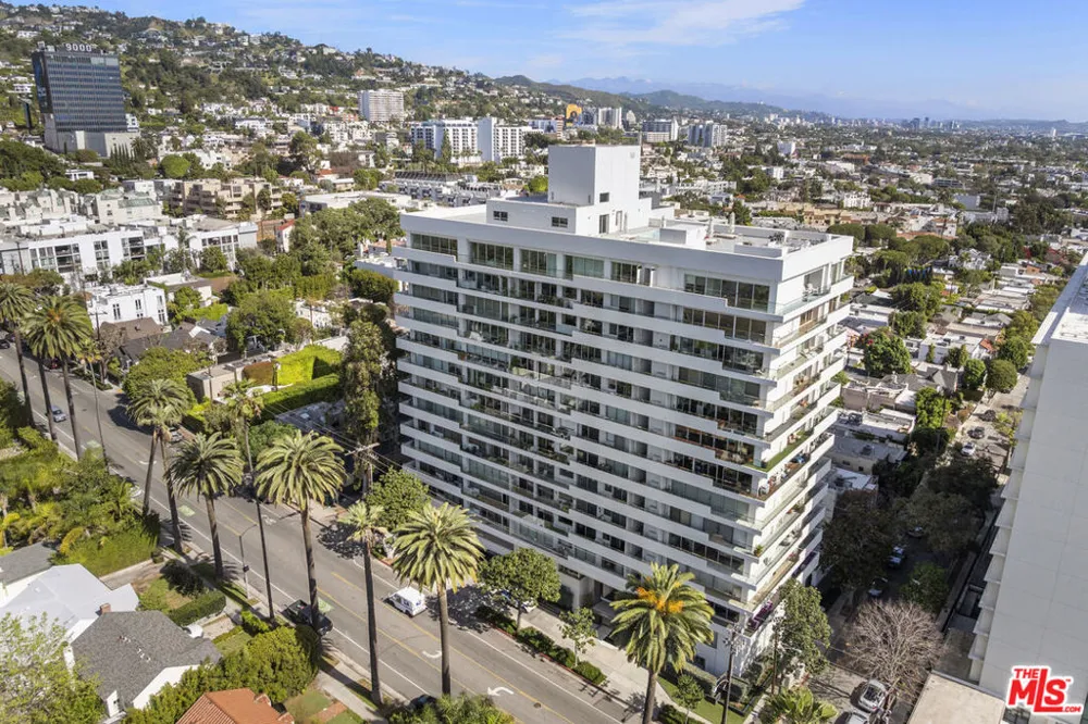 838 Doheny Drive #1001 West Hollywood, CA 90069
