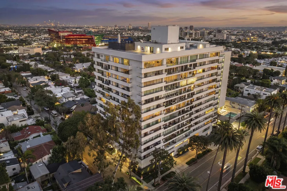 838 Doheny Drive #1001 West Hollywood, CA 90069