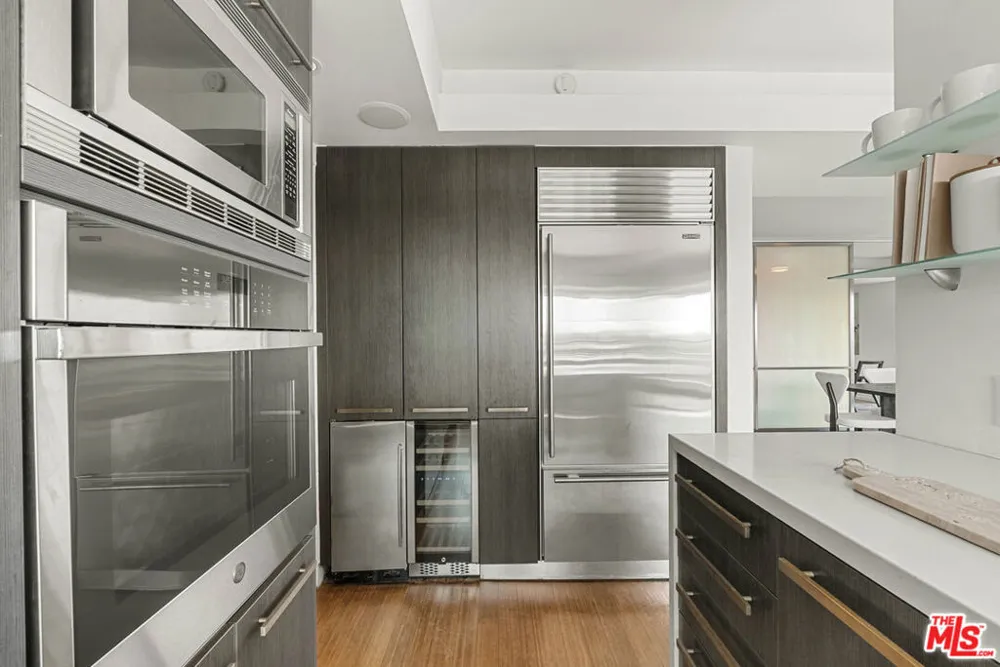 838 Doheny Drive #1001 West Hollywood, CA 90069