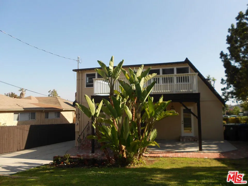 9139 W 25TH STREET Los Angeles, CA 90034