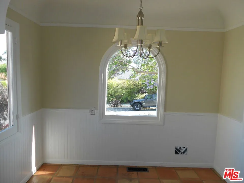 9139 W 25TH STREET Los Angeles, CA 90034