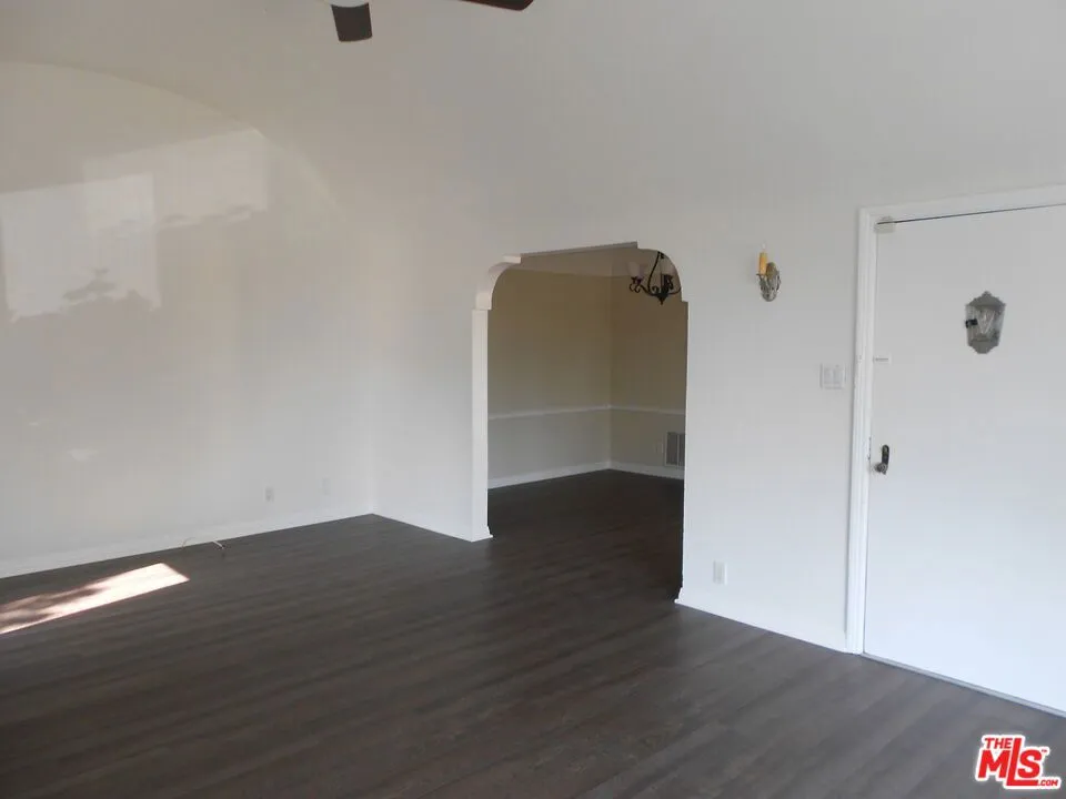 9139 W 25TH STREET Los Angeles, CA 90034