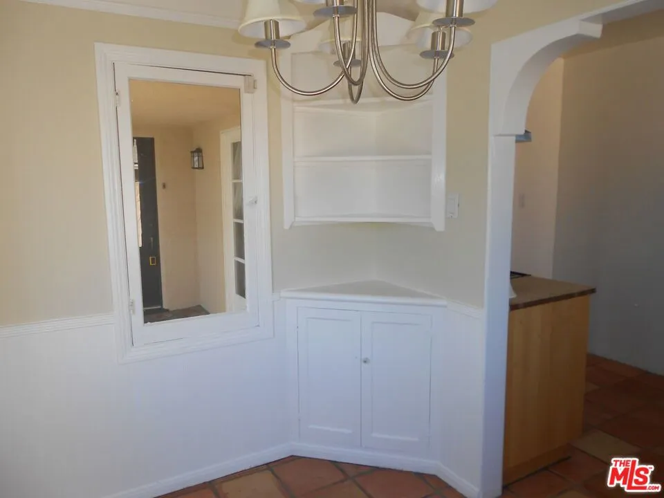 9139 W 25TH STREET Los Angeles, CA 90034