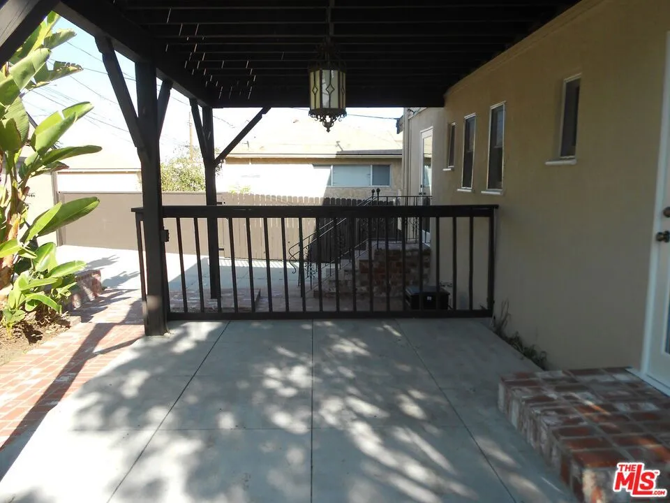 9139 W 25TH STREET Los Angeles, CA 90034