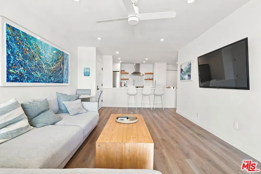 26666 Seagull Way #C206 Malibu, CA 90265