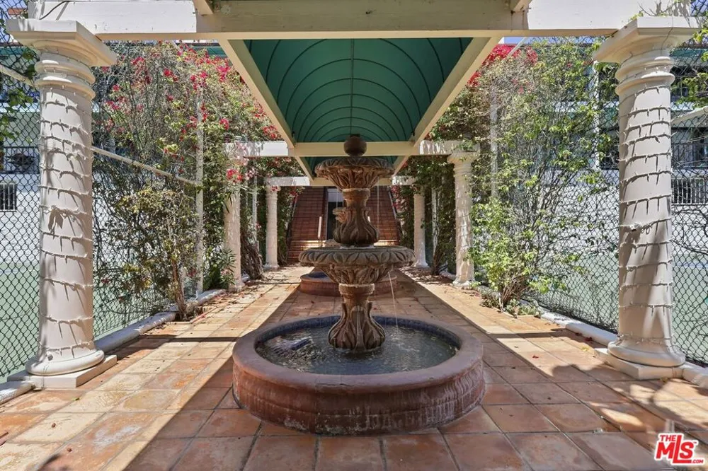 26666 Seagull Way #C206 Malibu, CA 90265