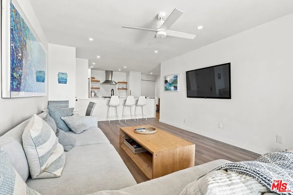 26666 Seagull Way #C206 Malibu, CA 90265