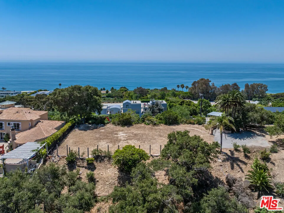 3860 Puerco Canyon Road Malibu, CA 90265