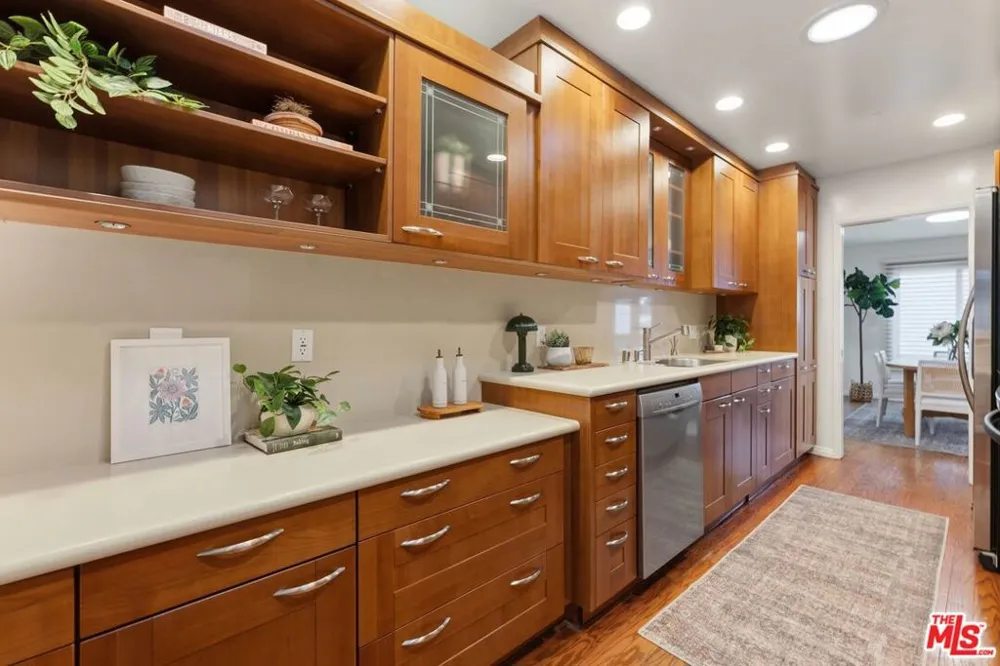 944 17th Street #6 Santa Monica, CA 90403